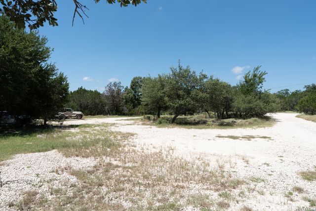 1627 FOREST LAKE DR, Spring Branch, TX 78070