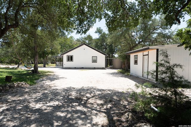 1627 FOREST LAKE DR, Spring Branch, TX 78070