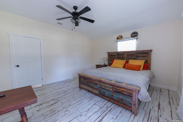 1627 FOREST LAKE DR, Spring Branch, TX 78070