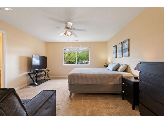 18375 Se TROLLEY Ln, Milwaukie, OR 97267