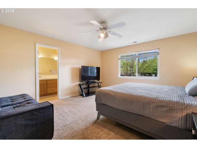 18375 Se TROLLEY Ln, Milwaukie, OR 97267