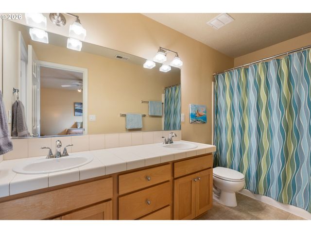 18375 Se TROLLEY Ln, Milwaukie, OR 97267