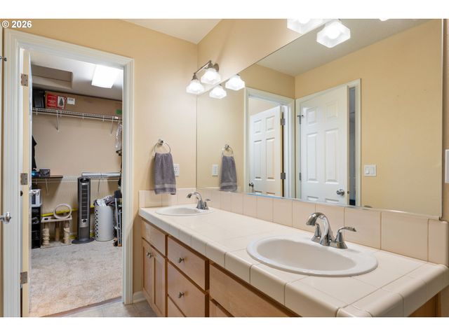 18375 Se TROLLEY Ln, Milwaukie, OR 97267