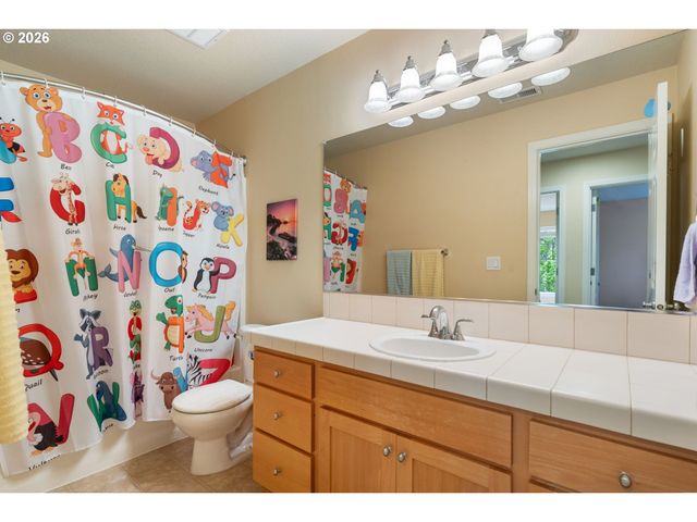 18375 Se TROLLEY Ln, Milwaukie, OR 97267