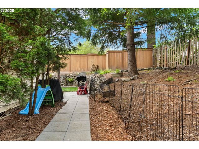 18375 Se TROLLEY Ln, Milwaukie, OR 97267