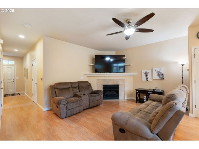 18375 Se TROLLEY Ln, Milwaukie, OR 97267