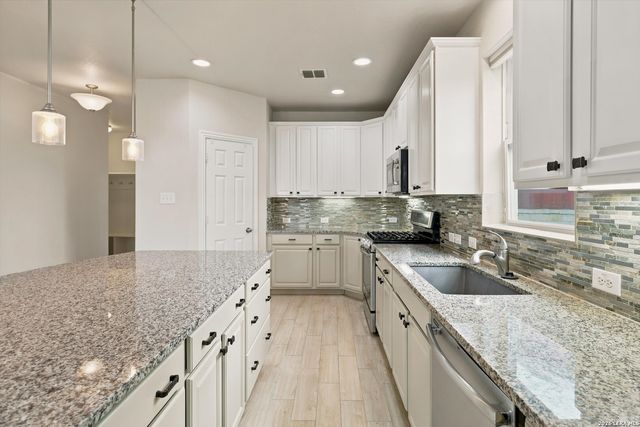 12025 Vignette, Schertz, TX 78154