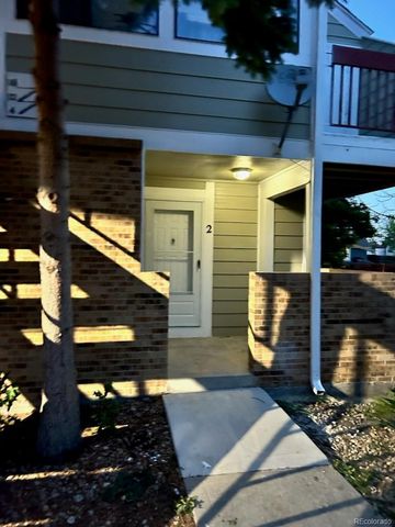 922 S Dearborn Way 2, Aurora, CO 80012