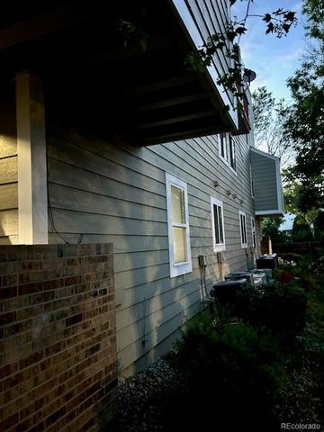 922 S Dearborn Way 2, Aurora, CO 80012