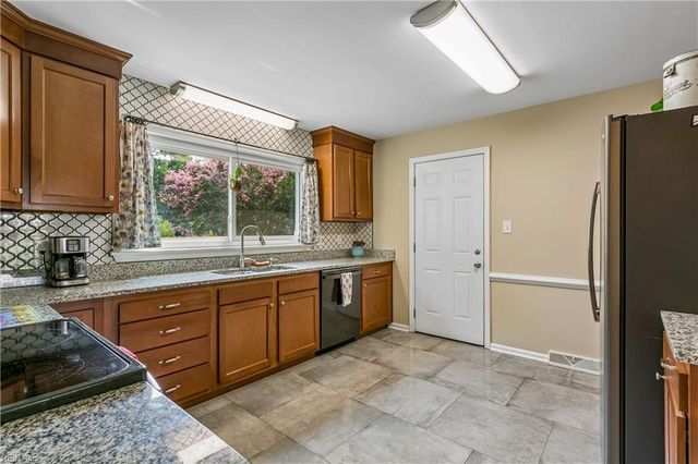 600 Tradewind CIR, Newport News, VA 23602