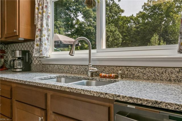 600 Tradewind CIR, Newport News, VA 23602