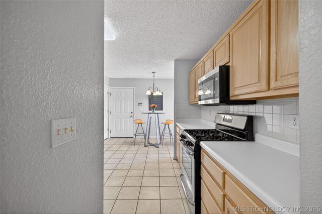 8412 S 84th East Avenue, Tulsa, OK 74133