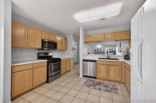 8412 S 84th East Avenue, Tulsa, OK 74133