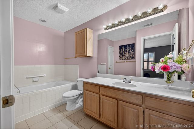 8412 S 84th East Avenue, Tulsa, OK 74133