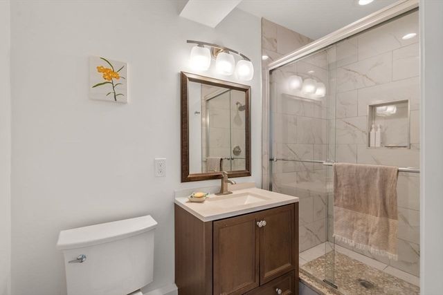 23 Lake St, Natick, MA 01760