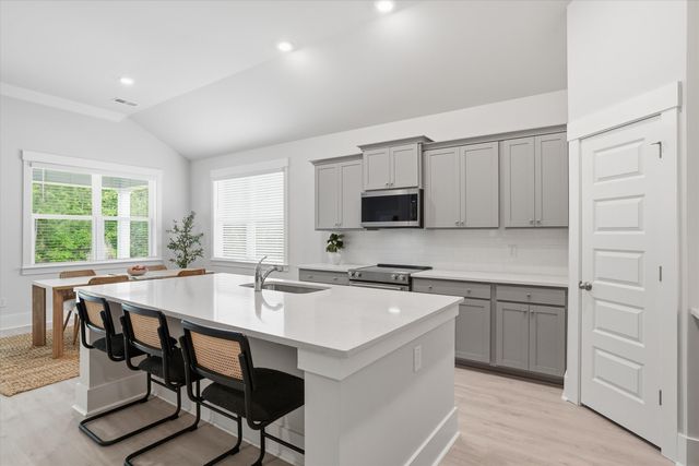 128 Lilac Grove Way, Summerville, SC 29486