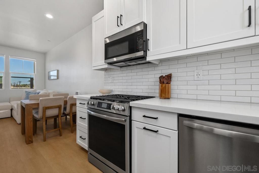 Image 15 of property listing at 523 Sandpiper, Imperial Beach, CA 91932