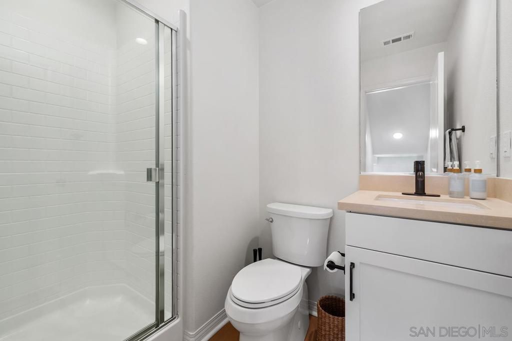 Image 19 of property listing at 523 Sandpiper, Imperial Beach, CA 91932