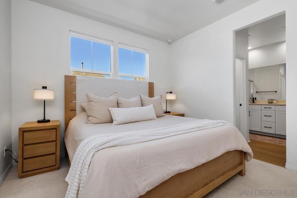 Image 20 of property listing at 523 Sandpiper, Imperial Beach, CA 91932