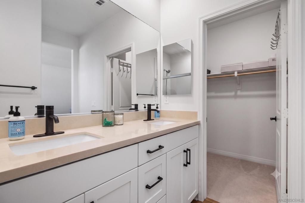 Image 24 of property listing at 523 Sandpiper, Imperial Beach, CA 91932