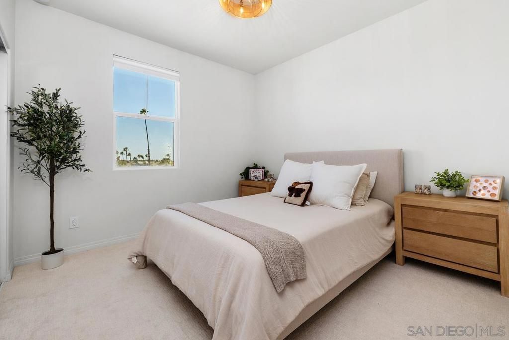 Image 25 of property listing at 523 Sandpiper, Imperial Beach, CA 91932