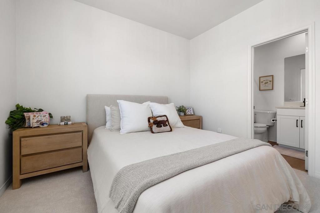 Image 27 of property listing at 523 Sandpiper, Imperial Beach, CA 91932