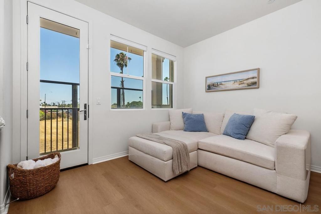 Image 5 of property listing at 523 Sandpiper, Imperial Beach, CA 91932