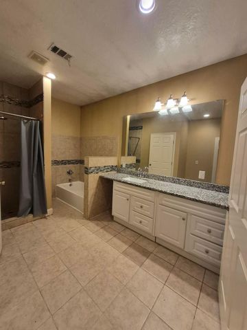 8161 Snowden Street, Houston, TX 77028