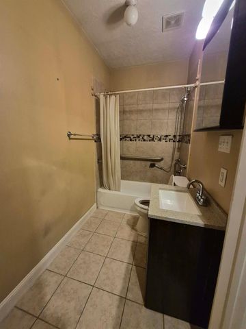 8161 Snowden Street, Houston, TX 77028