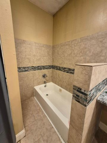 8161 Snowden Street, Houston, TX 77028
