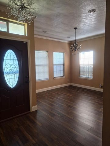 8161 Snowden Street, Houston, TX 77028