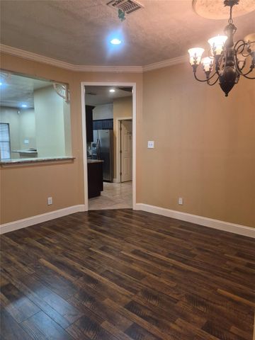 8161 Snowden Street, Houston, TX 77028
