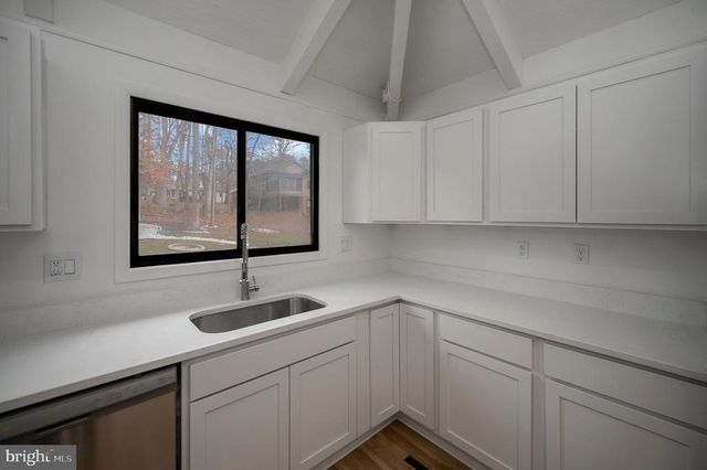 1201 EASTOVER PKWY, Locust Grove, VA 22508