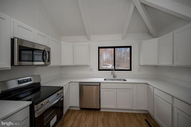 1201 EASTOVER PKWY, Locust Grove, VA 22508