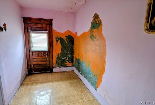 49 Howlett Street, Buffalo, NY 14211