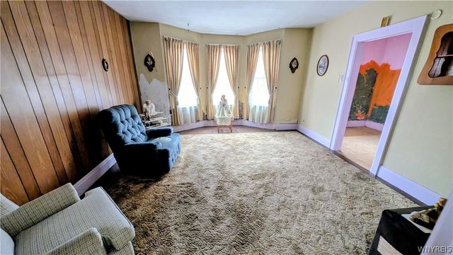 49 Howlett Street, Buffalo, NY 14211