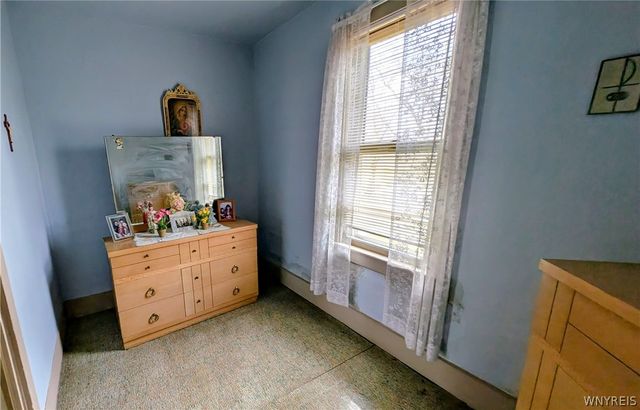 49 Howlett Street, Buffalo, NY 14211