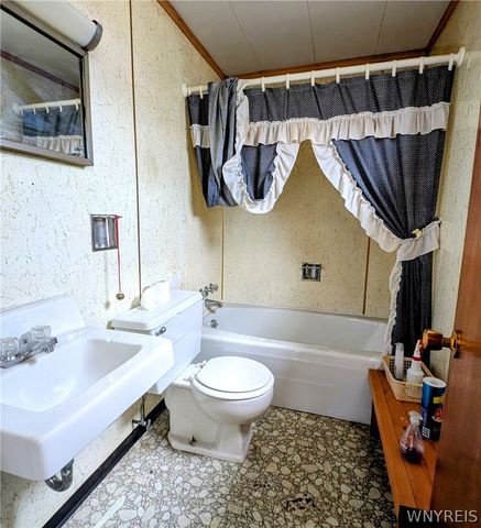 49 Howlett Street, Buffalo, NY 14211