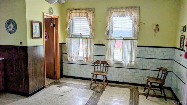 49 Howlett Street, Buffalo, NY 14211