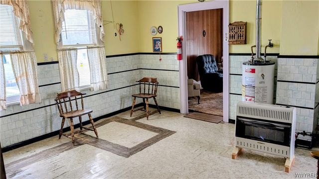 49 Howlett Street, Buffalo, NY 14211