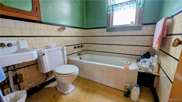 49 Howlett Street, Buffalo, NY 14211