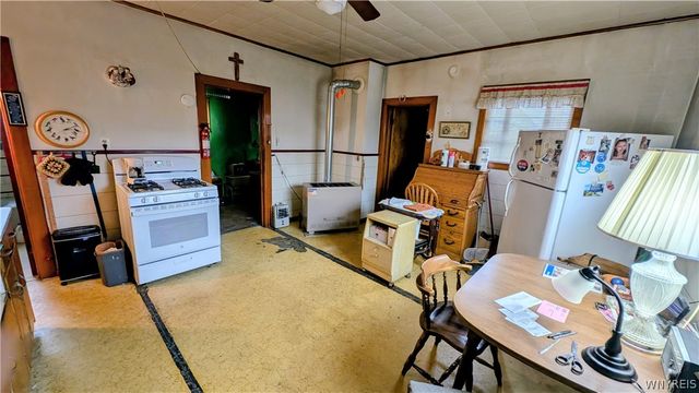 49 Howlett Street, Buffalo, NY 14211