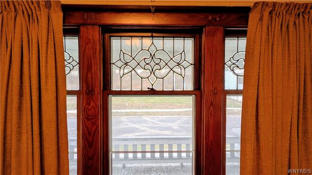 49 Howlett Street, Buffalo, NY 14211