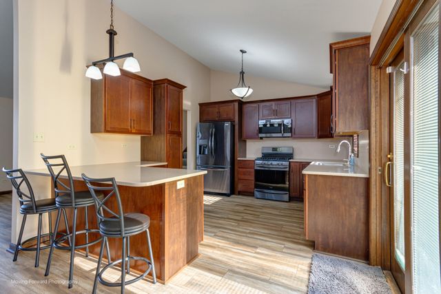 940 Old Beach Road, Dyer, IN 46311