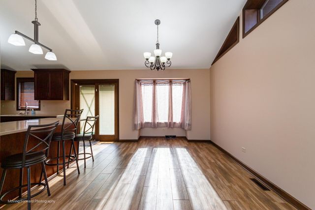 940 Old Beach Road, Dyer, IN 46311