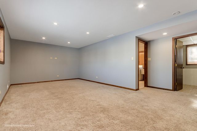 940 Old Beach Road, Dyer, IN 46311