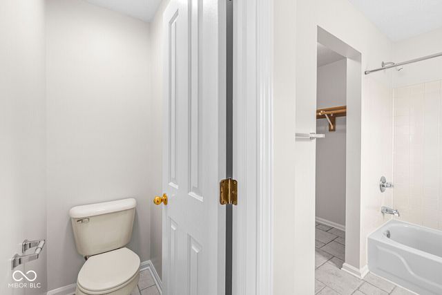 5121 Brookstone Lane, Indianapolis, IN 46268