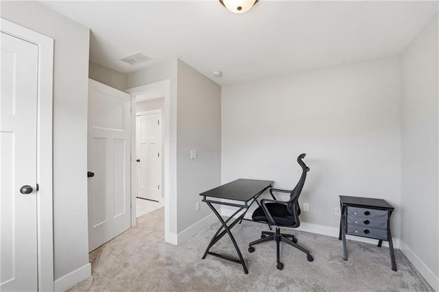 507 SW Meadowood Drive, Grain Valley, MO 64029