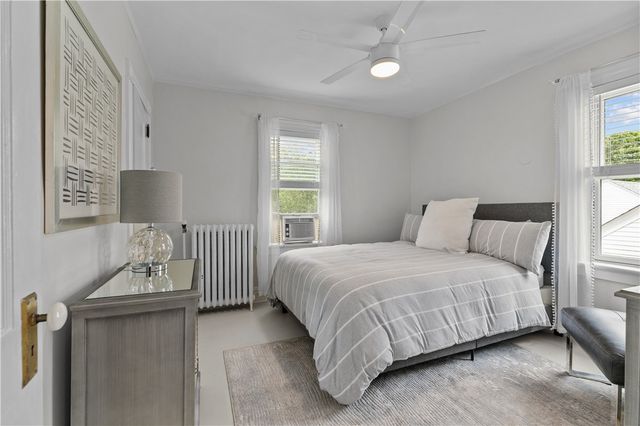 68 Roseneath Avenue, Newport, RI 02840