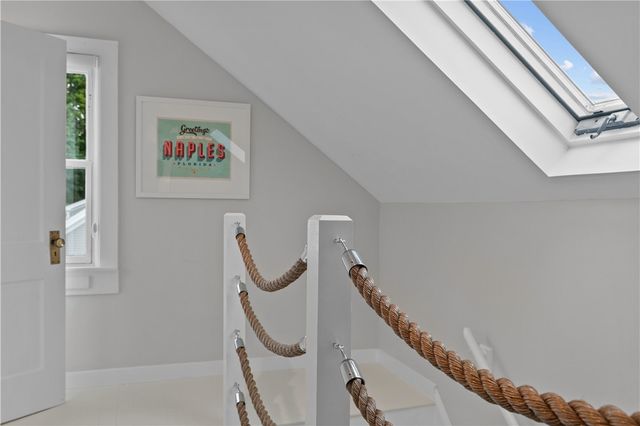 68 Roseneath Avenue, Newport, RI 02840